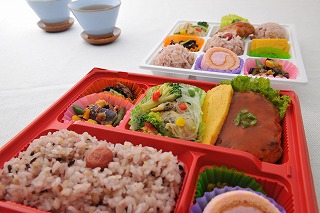 有限会社ピノリ (お弁当の調理・お届け)