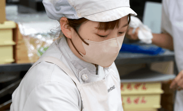 創作和洋菓子 花えちぜん(生産業務)